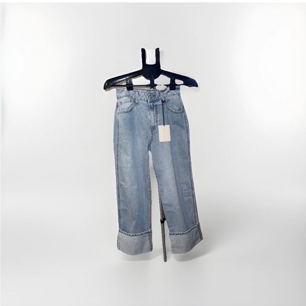 Zenana Crop Women’s Sz 25 Size 2 Light Wash Boyfriend Cuff High Rise Jeans - Picture 2 of 8